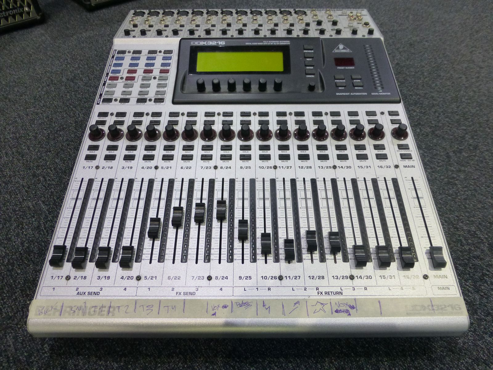 Behringer DDX3216 Fully Automated 32-Channel Digital Mixer | Reverb