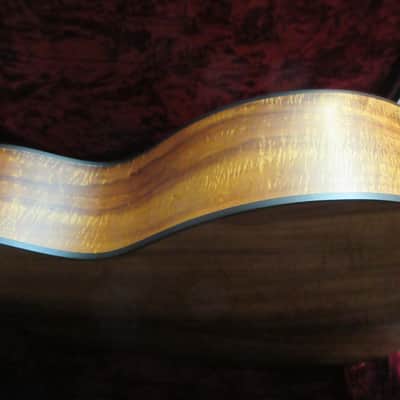 Taylor 224ce-K DLX Koa Grand Auditorium with ES2 Electronics, Cutaway 2017 - 2018 - Shaded Edgeburst image 6