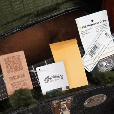 Martin D-18 image 18
