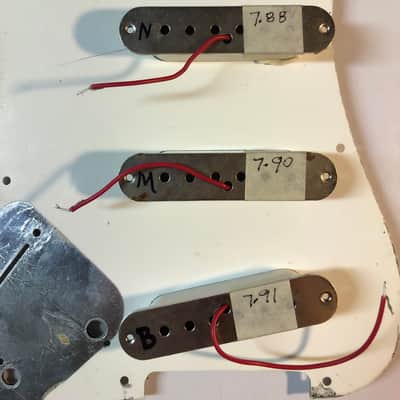 Semi-Loaded Stratocaster Style Pickguard Aged White 80’s-90’s? image 6