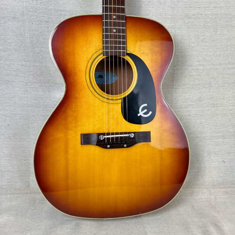 Epiphone FT-130 Caballero