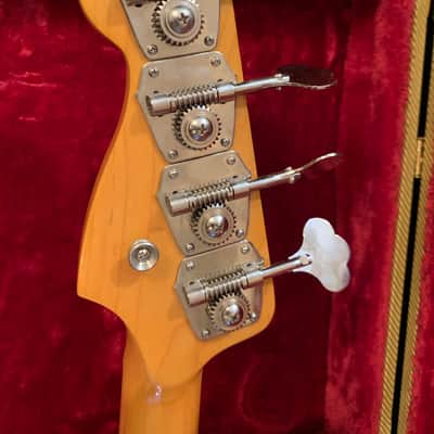 Fender Vintage American Precision Bass ‘57 white image 10
