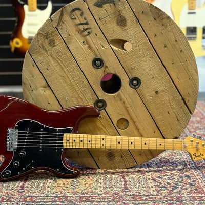Fender Stratocaster 1979 - Wine image 2