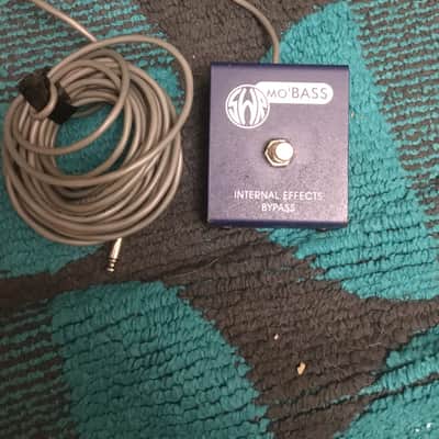 Swr Mo Bass 90s with by pass pedal Platinum/ royal blue excellent image 9