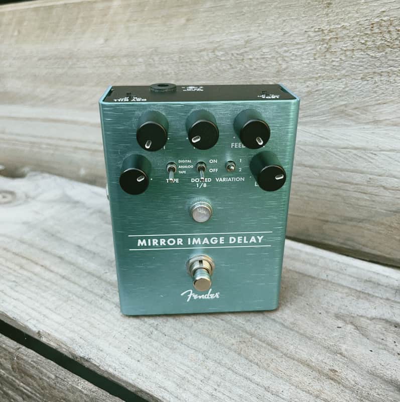 Fender Mirror Image Delay