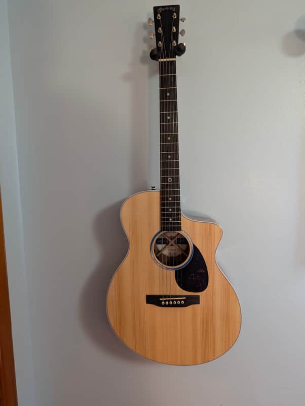 Martin Road Series SC-13E