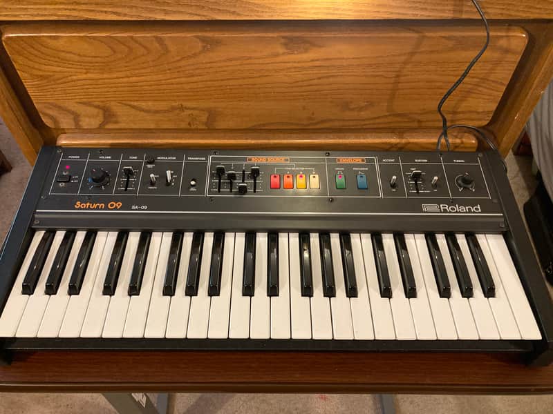 Roland SA-09 Saturn 09 Synth for $600
