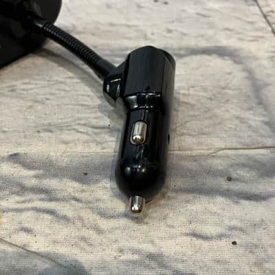 Nulaxy KM18 Radio Adapter - Bluetooth FM Transmitter for Car image 5