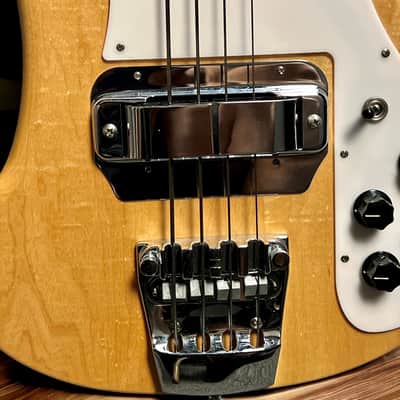 Rickenbacker 4001 V63, Mapleglo / Rosewood (2001) *Pre-Owned in Excellent Condition *RARE!* image 3