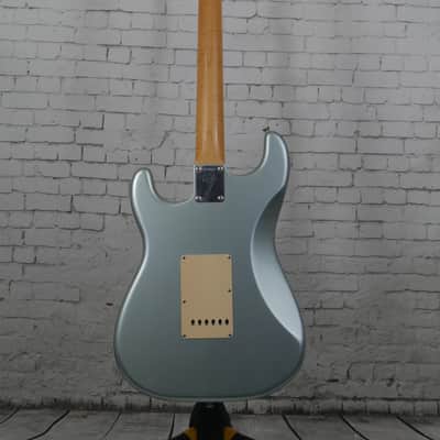 Fender Stratocaster Custom Shop 66' Closet Classic Firemist Silver image 2