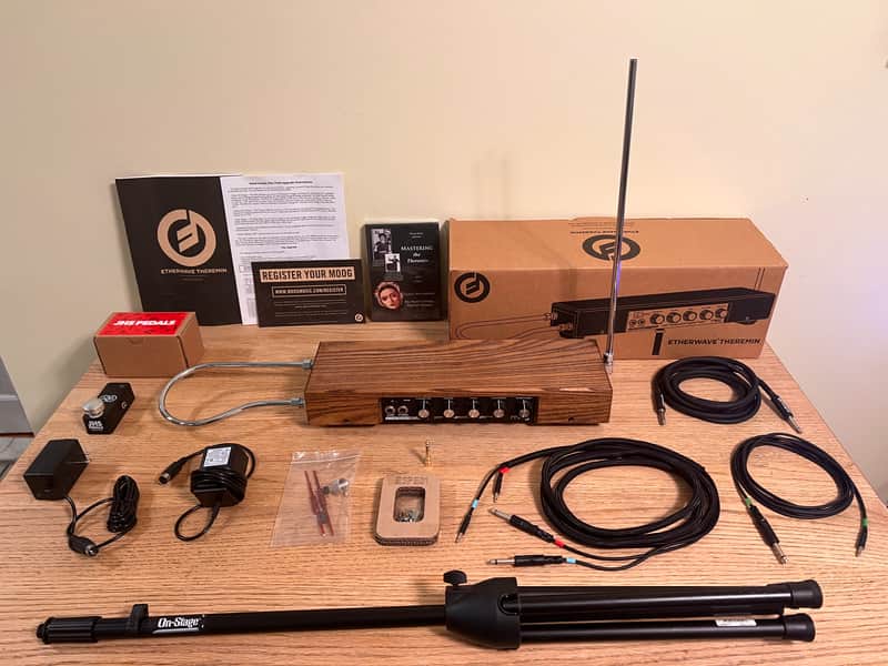 MOOG ETHERWAVE PLUS THEREMIN + EXTRAS - $2000 OFF!