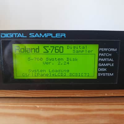 Roland S-760 Digital Sampler /w extras image 7