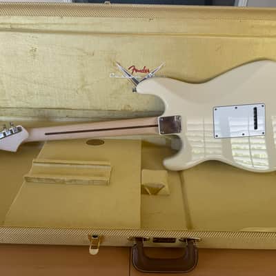 Fender Licensed Warmoth Stratocaster 2026 - Vintage White image 11