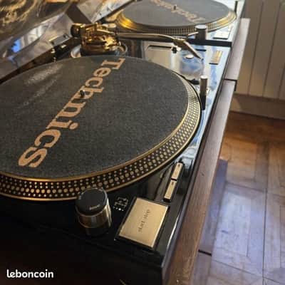 Technics SL1200LTD GOLD Turntable - Excellent Condition image 2