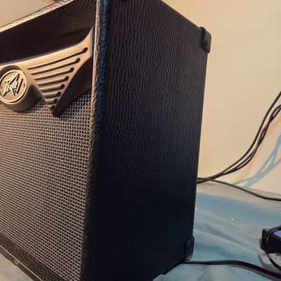 Peavey Vypyr Solid State 15-Watt 1x8" Modeling Guitar Combo 2000s - Black image 4