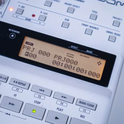 Zoom R16 (R-16) Digital Multitrack Recorder Multi-Track Multitracker U284092 image 6
