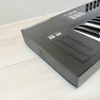 Native Instruments Komplete Kontrol S49 – Smart MIDI Keyboard Controller 2015–2018 image 8