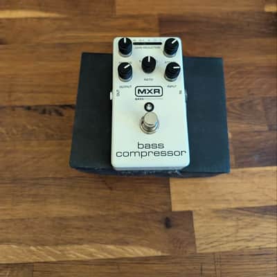 MXR M87 Bass Compressor 2011 - Present - White image 2
