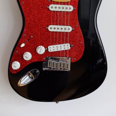Fender American Standard Stratocaster Left-Handed with Maple Fretboard 1995 - 2000 - Black image 3