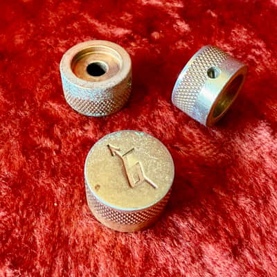 Gretsch Arrow logo G guitar knobs 1960’s - GOLD Chet Atkins 6122 6120 country gentleman Viking penguin falcon club original vintage USA