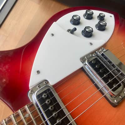 2015 Rickenbacker 330 with OHSC image 22