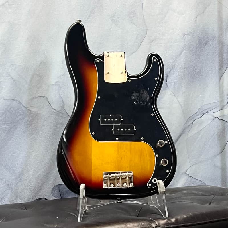 Squier Classic Vibe 70s Precision Bass Loaded Body Sunburst image 1