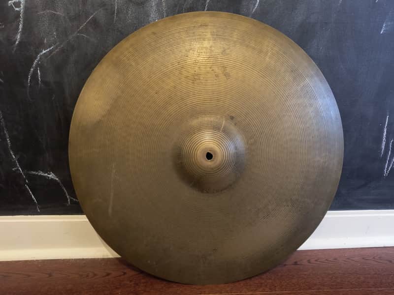 Vintage 1960s A Avedis Zildjian 22" Ride Cymbal 2685g image 1