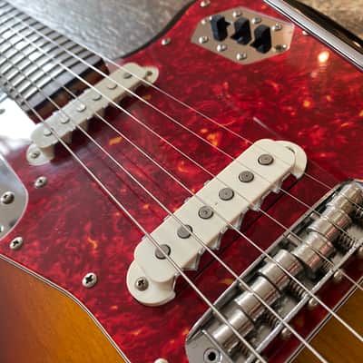 Fender Japan Jaguar 1966 Reissue P-Serial CIJ 1999-02 Alder Three Tone Sunburst image 10