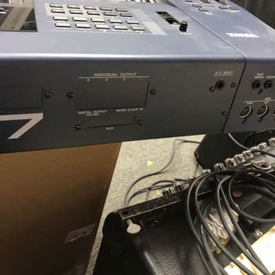 Yamaha EX7 image 10
