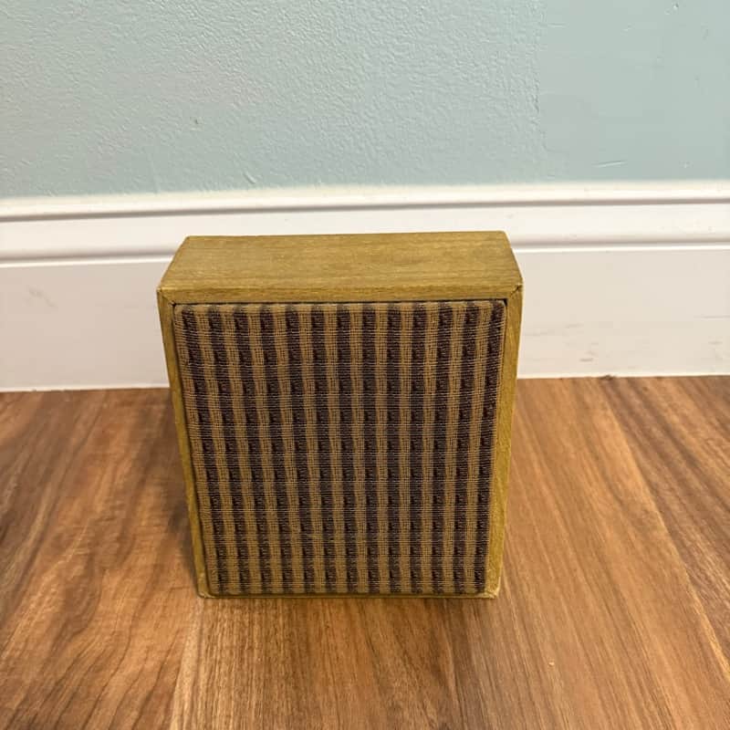 Vintage 1972 Argos Desktop Guitar Cab with Technics 4" Speaker image 1