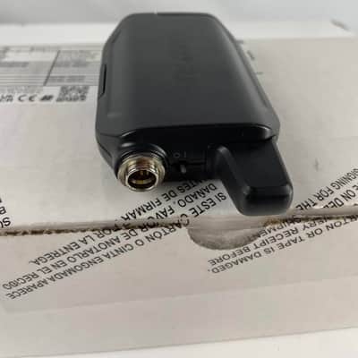 Shure GLXD1+ Dual Band Bodypack Wireless Microphone Transmitter, Z3 Band image 3