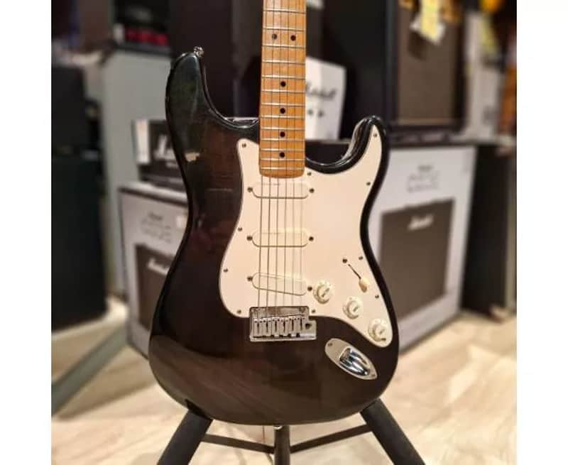 FENDER - DELUXE STRAT PLUS MPL SN/N004029 EBONY BURST image 1