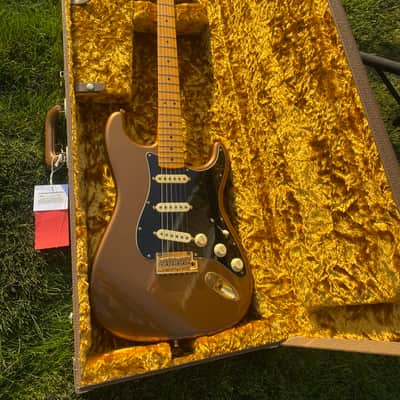 Fender Bruno Mars Signature Stratocaster 2023 - Mars Mocha image 15