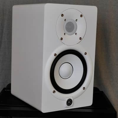 Yamaha HS5 5" Powered Studio Monitor (Pair) 2015 - Present - White image 7