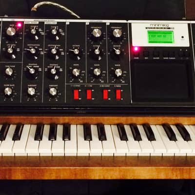 Moog MiniMoog Voyager XL