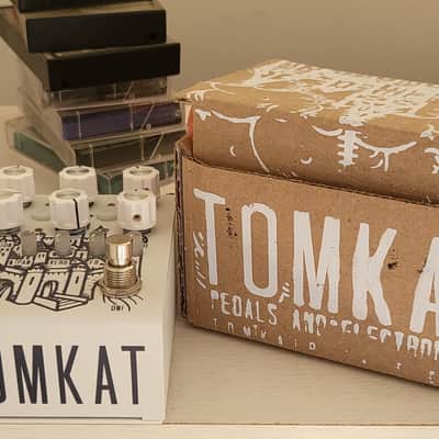 Tomkat Cloudy V2 2026 - White image 1