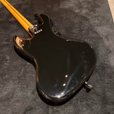 Fender Player Jazz Bass with Maple Fretboard Black image 9