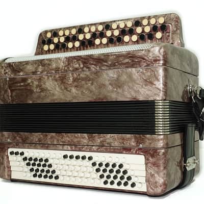 Russian Bayan Tulskiy, 3 Row Tula Chromatic Button Accordion, Vintage Music Box B System, New Straps and Soft Case, 2746 image 6