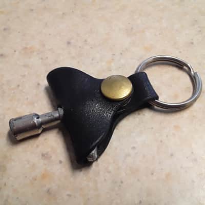 Pearl Vintage Drum Key & Keyring Holder from the 1960's - Natural Aged Patina - Very Rare to  Find image 8
