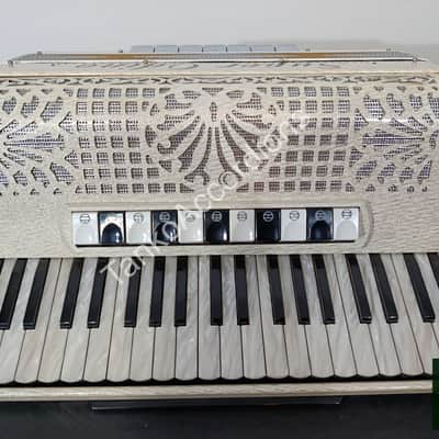 Piatanesi Super Odino (4/5 reeds, LMMM, tone chamber) accordion image 5