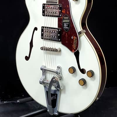 Gretsch G2622T Streamliner Center Block Double-Cut with Bigsby - Vintage White w/FREE Pro Set Up image 2