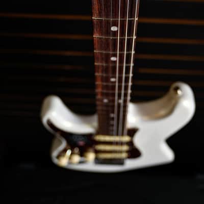 Fender American Ultra Stratocaster Left-Handed LH RW 2021 Arctic Pearl APL US210072828 7lb 15.9 oz image 10