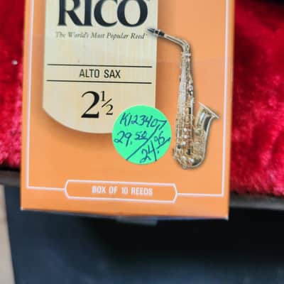 Armstrong Alto Sax image 3