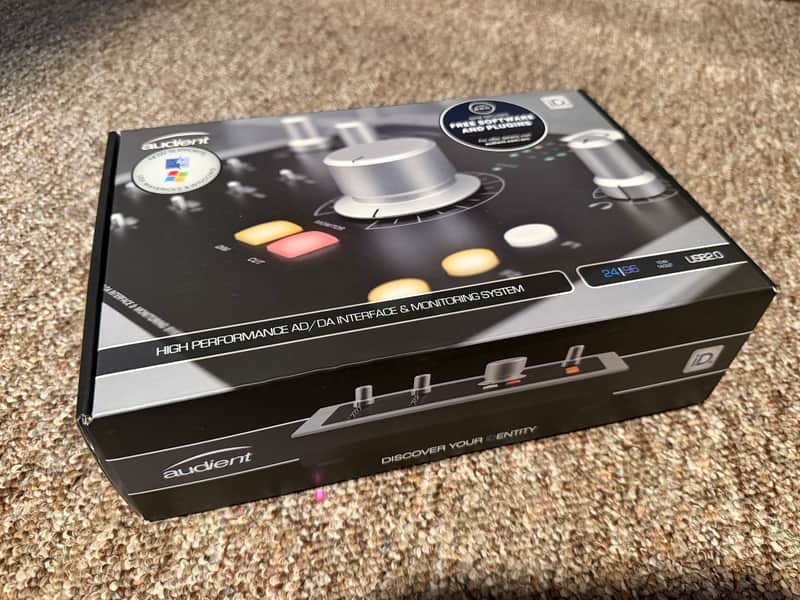 Audient iD22 Desktop USB Audio Interface 2010s - Black image 1