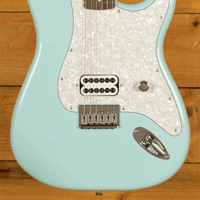 Fender Tom DeLonge Stratocaster - Rosewood - Daphne Blue *B-Stock* image 13