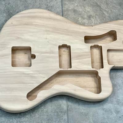 Jazzmaster body poplar image 2