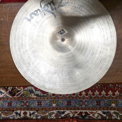 Zildjian 16" Thin Crash 1146g Tiny Bell Cracks CO Stamp 1980s image 5