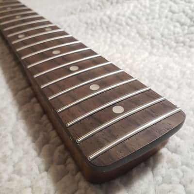 Immagine # HGS-R7-Unbelievable,5A,Nitro,Roasted flame maple neck with Killer flame maple head stock and NO fret tangs. Made for a Strat body. You never felt frets like this.! - 4