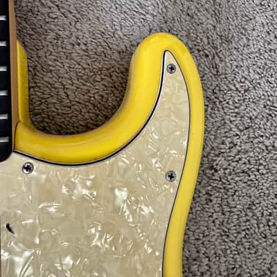 Original 2002 Fender Tom Delonge Limited Edition Stratocaster Strat Graffiti Yellow image 15