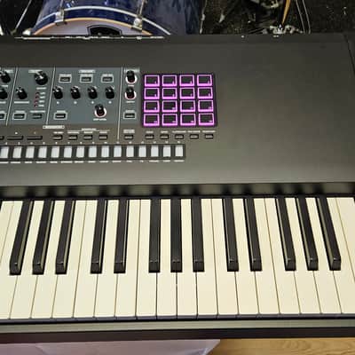 Roland Fantom 8 EX 88-Key Workstation Keyboard, B-Stock Roland UK. MINT image 4